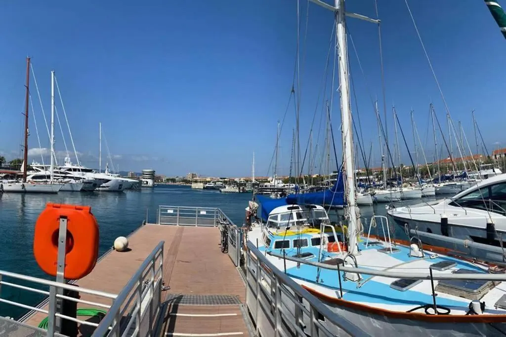 Apartment Saint Raphael, Bel Appartement En Centre Ville !