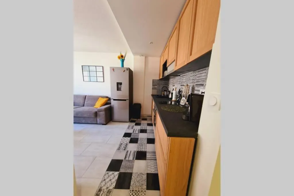 Daire Saint Raphael, Bel Appartement En Centre Ville !